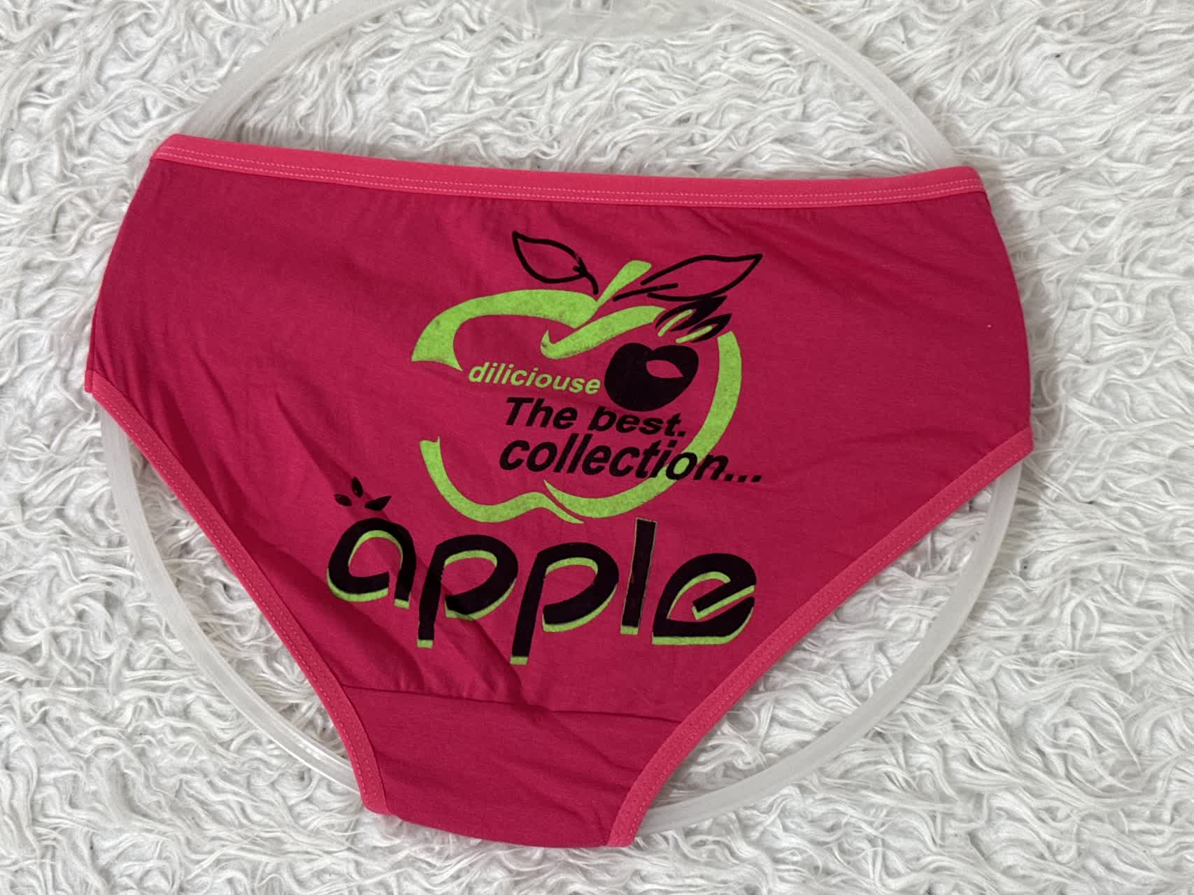 شورت apple